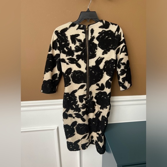 REISS Women’s Lavine Rose Wool Dress Worn on TV Size 6 Floral Metallic Luxury - Picture 10 of 15